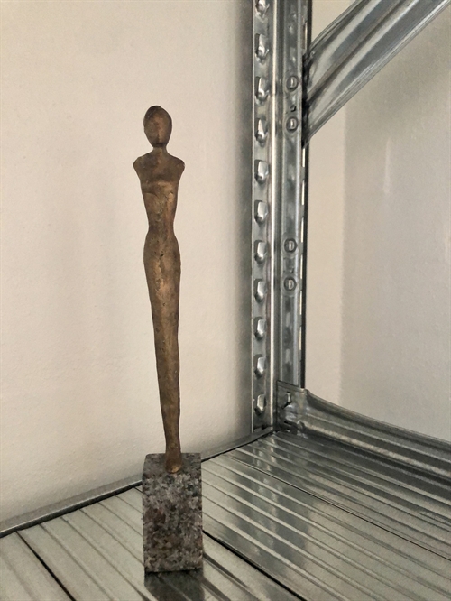 Bronze skulptur af Anne Fonnesbech